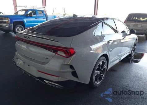 2022 Kia K5 Gt-Line z USA, uszkodzony, nr VIN 5XXG64J2XNG148909